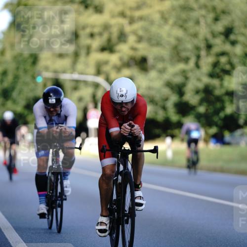 07.09.2025 - 19. Norderstedt Triathlon Michael Burmester http://msf.ph/oto/8837270 07.09.2025 14:15:07 Radfahren 958, 977, 979, 1456 meine-sportfotos.de