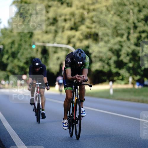 07.09.2025 - 19. Norderstedt Triathlon Michael Burmester http://msf.ph/oto/8837287 07.09.2025 14:15:12 Radfahren 428, 879, 900 meine-sportfotos.de