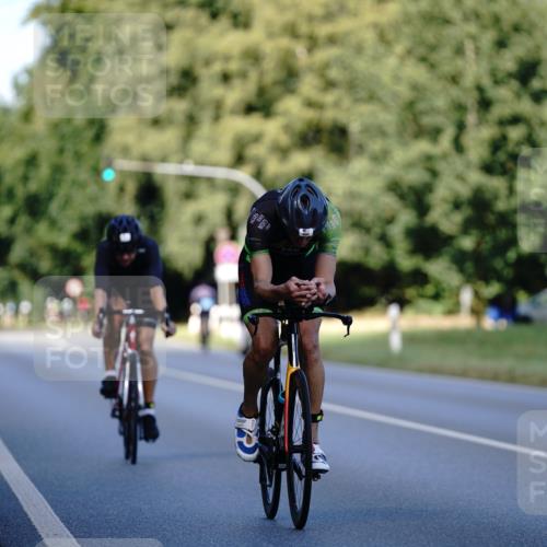 07.09.2025 - 19. Norderstedt Triathlon Michael Burmester http://msf.ph/oto/8837290 07.09.2025 14:15:12 Radfahren 428, 879, 900 meine-sportfotos.de