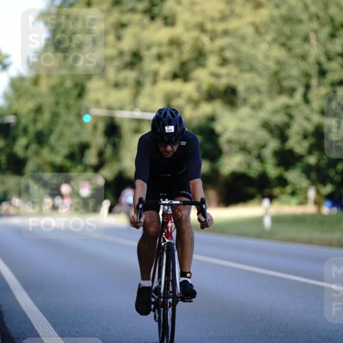 07.09.2025 - 19. Norderstedt Triathlon Michael Burmester http://msf.ph/oto/8837292 07.09.2025 14:15:14 Radfahren 428, 879, 900 meine-sportfotos.de