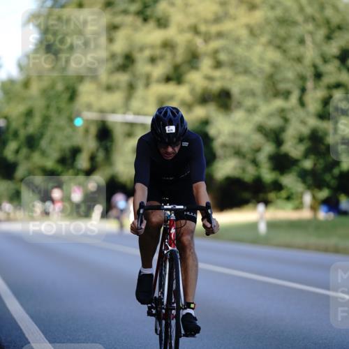 07.09.2025 - 19. Norderstedt Triathlon Michael Burmester http://msf.ph/oto/8837295 07.09.2025 14:15:14 Radfahren 428, 879, 900 meine-sportfotos.de