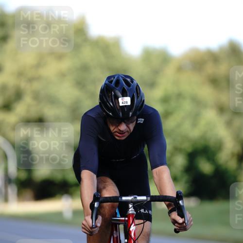 07.09.2025 - 19. Norderstedt Triathlon Michael Burmester http://msf.ph/oto/8837298 07.09.2025 14:15:14 Radfahren 428, 879, 900 meine-sportfotos.de