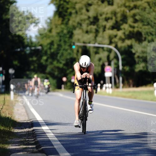 07.09.2025 - 19. Norderstedt Triathlon Michael Burmester http://msf.ph/oto/8837303 07.09.2025 14:16:12 Radfahren 1001 meine-sportfotos.de