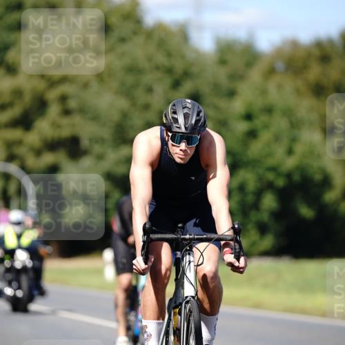 07.09.2025 - 19. Norderstedt Triathlon Michael Burmester http://msf.ph/oto/8837327 07.09.2025 14:16:22 Radfahren 391, 1042, 1408, 1459 meine-sportfotos.de