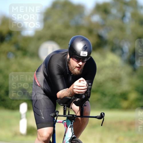 07.09.2025 - 19. Norderstedt Triathlon Michael Burmester http://msf.ph/oto/8837333 07.09.2025 14:16:24 Radfahren 391, 1042, 1408, 1459 meine-sportfotos.de