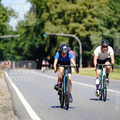 07.09.2025 - 19. Norderstedt Triathlon Michael Burmester http://msf.ph/oto/8837336 07.09.2025 12:53:39 Radfahren 333, 1230 meine-sportfotos.de