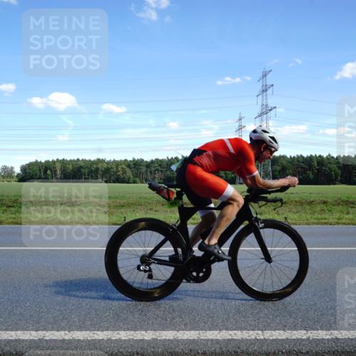 07.09.2025 - 19. Norderstedt Triathlon Michael Burmester http://msf.ph/oto/8837341 07.09.2025 14:09:47 Radfahren 976 meine-sportfotos.de