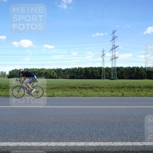 07.09.2025 - 19. Norderstedt Triathlon Michael Burmester http://msf.ph/oto/8837354 07.09.2025 14:09:50 Radfahren 976 meine-sportfotos.de