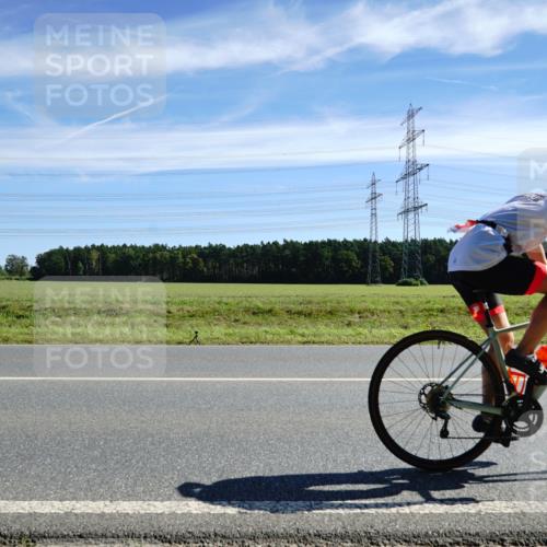 07.09.2025 - 19. Norderstedt Triathlon Michael Burmester http://msf.ph/oto/8837356 07.09.2025 12:02:47 Radfahren 210, 780, 1237 meine-sportfotos.de