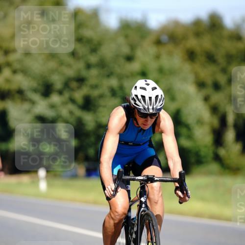 07.09.2025 - 19. Norderstedt Triathlon Michael Burmester http://msf.ph/oto/8837360 07.09.2025 12:53:59 Radfahren 214, 264, 270, 847 meine-sportfotos.de