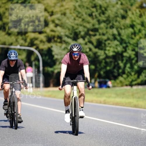 07.09.2025 - 19. Norderstedt Triathlon Michael Burmester http://msf.ph/oto/8837364 07.09.2025 12:54:00 Radfahren 214, 264, 270, 349 meine-sportfotos.de