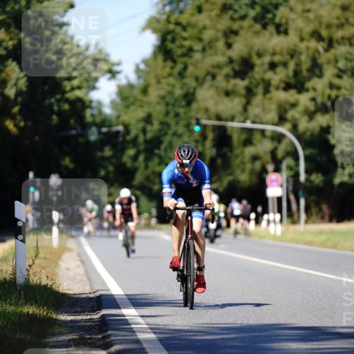 07.09.2025 - 19. Norderstedt Triathlon Michael Burmester http://msf.ph/oto/8837373 07.09.2025 14:17:01 Radfahren 1040 meine-sportfotos.de