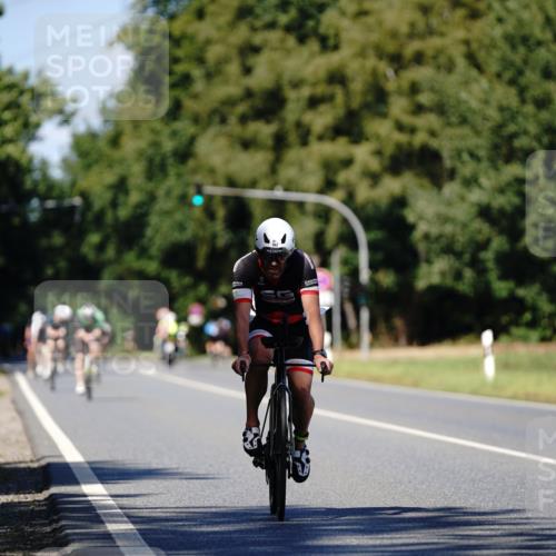 07.09.2025 - 19. Norderstedt Triathlon Michael Burmester http://msf.ph/oto/8837381 07.09.2025 14:17:05 Radfahren 982, 1040 meine-sportfotos.de