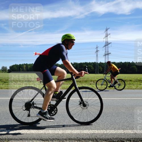 07.09.2025 - 19. Norderstedt Triathlon Michael Burmester http://msf.ph/oto/8837385 07.09.2025 12:02:50 Radfahren 210, 728, 780, 851 meine-sportfotos.de
