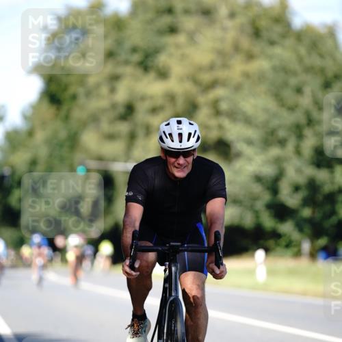 07.09.2025 - 19. Norderstedt Triathlon Michael Burmester http://msf.ph/oto/8837406 07.09.2025 14:17:17 Radfahren 400, 420, 981 meine-sportfotos.de