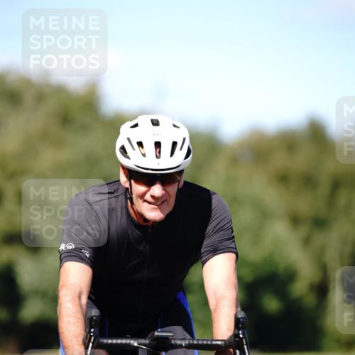 07.09.2025 - 19. Norderstedt Triathlon Michael Burmester http://msf.ph/oto/8837411 07.09.2025 14:17:18 Radfahren 400 meine-sportfotos.de