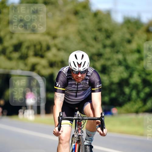 07.09.2025 - 19. Norderstedt Triathlon Michael Burmester http://msf.ph/oto/8837416 07.09.2025 12:54:22 Radfahren 858 meine-sportfotos.de