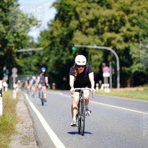 07.09.2025 - 19. Norderstedt Triathlon Michael Burmester http://msf.ph/oto/8837422 07.09.2025 12:54:37 Radfahren 842 meine-sportfotos.de
