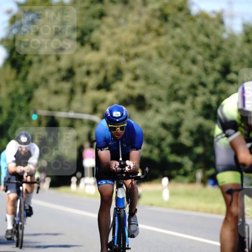 07.09.2025 - 19. Norderstedt Triathlon Michael Burmester http://msf.ph/oto/8837423 07.09.2025 14:17:23 Radfahren 364, 373, 1009, 1469 meine-sportfotos.de