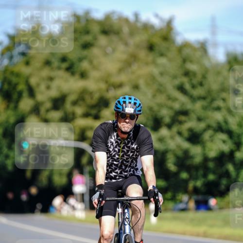 07.09.2025 - 19. Norderstedt Triathlon Michael Burmester http://msf.ph/oto/8837435 07.09.2025 12:54:42 Radfahren 230, 842 meine-sportfotos.de
