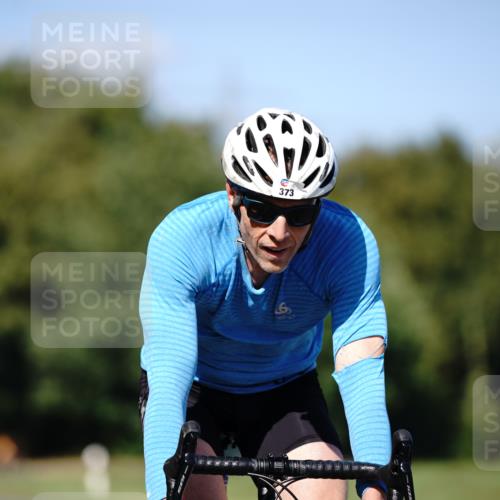 07.09.2025 - 19. Norderstedt Triathlon Michael Burmester http://msf.ph/oto/8837437 07.09.2025 14:17:26 Radfahren 364, 373, 1009, 1469 meine-sportfotos.de