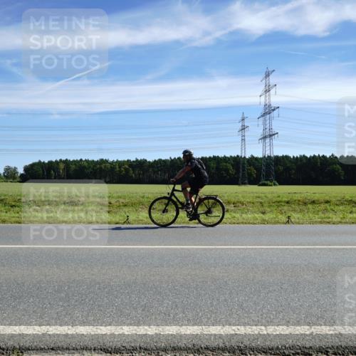 07.09.2025 - 19. Norderstedt Triathlon Michael Burmester http://msf.ph/oto/8837441 07.09.2025 12:02:54 Radfahren 728, 851, 1249 meine-sportfotos.de