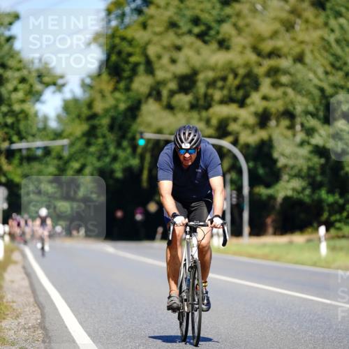 07.09.2025 - 19. Norderstedt Triathlon Michael Burmester http://msf.ph/oto/8837445 07.09.2025 12:54:49 Radfahren 360, 1214 meine-sportfotos.de