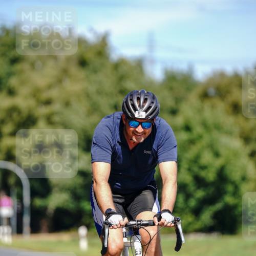 07.09.2025 - 19. Norderstedt Triathlon Michael Burmester http://msf.ph/oto/8837449 07.09.2025 12:54:50 Radfahren 360, 1214 meine-sportfotos.de