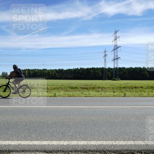 07.09.2025 - 19. Norderstedt Triathlon Michael Burmester http://msf.ph/oto/8837450 07.09.2025 12:02:55 Radfahren 826, 851, 1249 meine-sportfotos.de