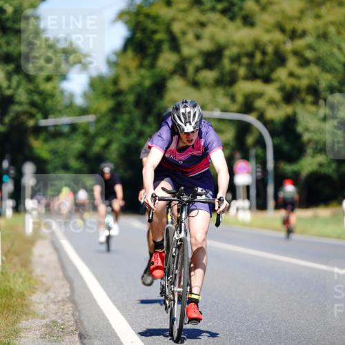 07.09.2025 - 19. Norderstedt Triathlon Michael Burmester http://msf.ph/oto/8837489 07.09.2025 12:55:09 Radfahren 320, 735, 752, 804 meine-sportfotos.de