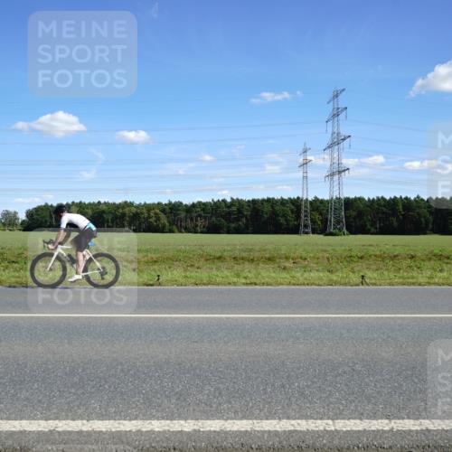 07.09.2025 - 19. Norderstedt Triathlon Michael Burmester http://msf.ph/oto/8837491 07.09.2025 14:10:36 Radfahren 1003 meine-sportfotos.de