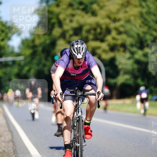 07.09.2025 - 19. Norderstedt Triathlon Michael Burmester http://msf.ph/oto/8837495 07.09.2025 12:55:09 Radfahren 320, 735, 752, 804 meine-sportfotos.de