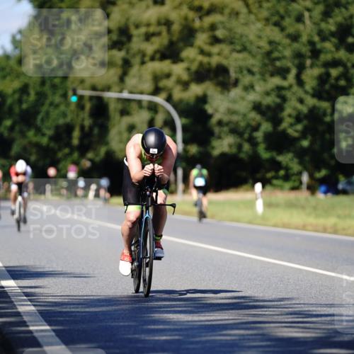 07.09.2025 - 19. Norderstedt Triathlon Michael Burmester http://msf.ph/oto/8837501 07.09.2025 14:18:14 Radfahren 1006, 1015 meine-sportfotos.de