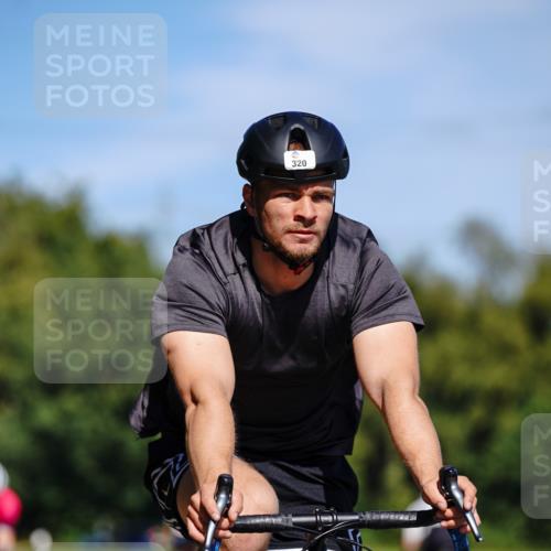 07.09.2025 - 19. Norderstedt Triathlon Michael Burmester http://msf.ph/oto/8837505 07.09.2025 12:55:12 Radfahren 295, 320, 804, 1328 meine-sportfotos.de