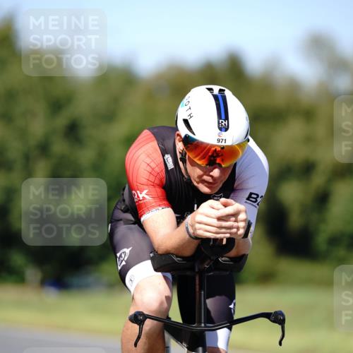 07.09.2025 - 19. Norderstedt Triathlon Michael Burmester http://msf.ph/oto/8837519 07.09.2025 14:18:19 Radfahren 971, 1022 meine-sportfotos.de