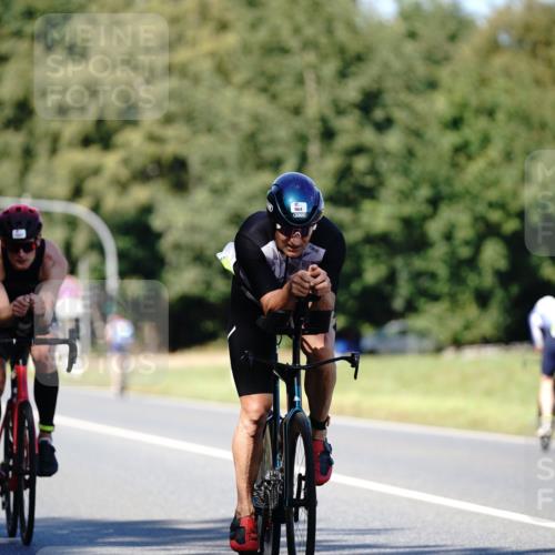 07.09.2025 - 19. Norderstedt Triathlon Michael Burmester http://msf.ph/oto/8837543 07.09.2025 14:18:26 Radfahren 393, 411, 964, 1027 meine-sportfotos.de