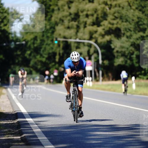 07.09.2025 - 19. Norderstedt Triathlon Michael Burmester http://msf.ph/oto/8837553 07.09.2025 14:18:29 Radfahren 964, 1027 meine-sportfotos.de