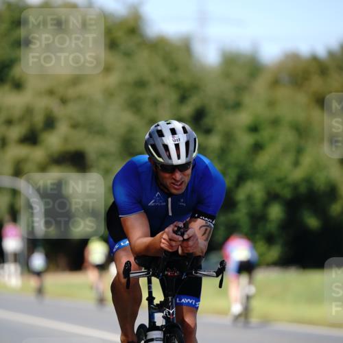07.09.2025 - 19. Norderstedt Triathlon Michael Burmester http://msf.ph/oto/8837556 07.09.2025 14:18:31 Radfahren 994 meine-sportfotos.de