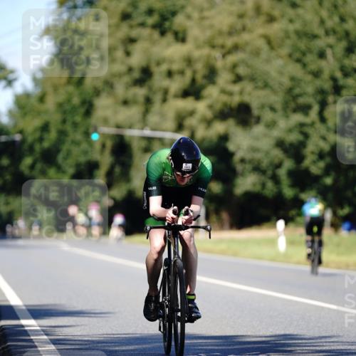 07.09.2025 - 19. Norderstedt Triathlon Michael Burmester http://msf.ph/oto/8837574 07.09.2025 14:18:41 Radfahren 1013 meine-sportfotos.de