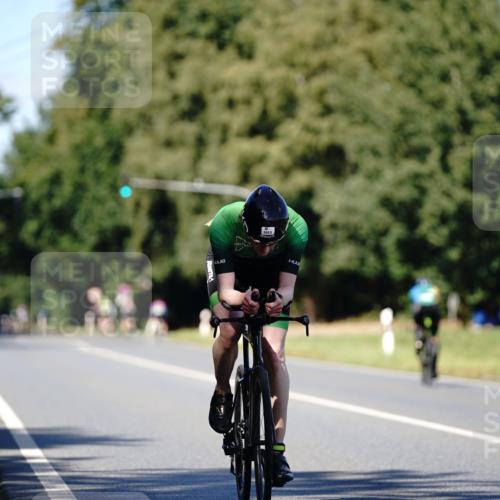 07.09.2025 - 19. Norderstedt Triathlon Michael Burmester http://msf.ph/oto/8837577 07.09.2025 14:18:41 Radfahren 1013 meine-sportfotos.de