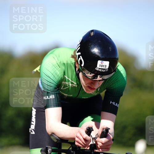 07.09.2025 - 19. Norderstedt Triathlon Michael Burmester http://msf.ph/oto/8837580 07.09.2025 14:18:43 Radfahren 1013 meine-sportfotos.de