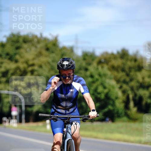 07.09.2025 - 19. Norderstedt Triathlon Michael Burmester http://msf.ph/oto/8837581 07.09.2025 12:55:31 Radfahren 359, 1376 meine-sportfotos.de