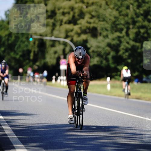 07.09.2025 - 19. Norderstedt Triathlon Michael Burmester http://msf.ph/oto/8837596 07.09.2025 14:18:56 Radfahren 984, 1020 meine-sportfotos.de
