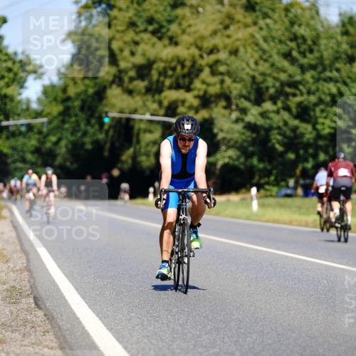 07.09.2025 - 19. Norderstedt Triathlon Michael Burmester http://msf.ph/oto/8837602 07.09.2025 12:55:35 Radfahren 750, 1376 meine-sportfotos.de