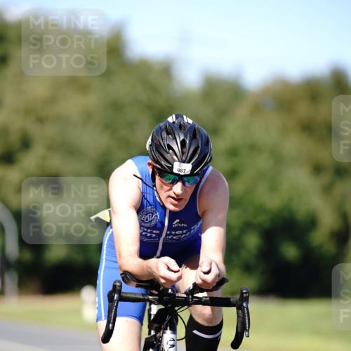 07.09.2025 - 19. Norderstedt Triathlon Michael Burmester http://msf.ph/oto/8837610 07.09.2025 14:19:00 Radfahren 967, 984 meine-sportfotos.de