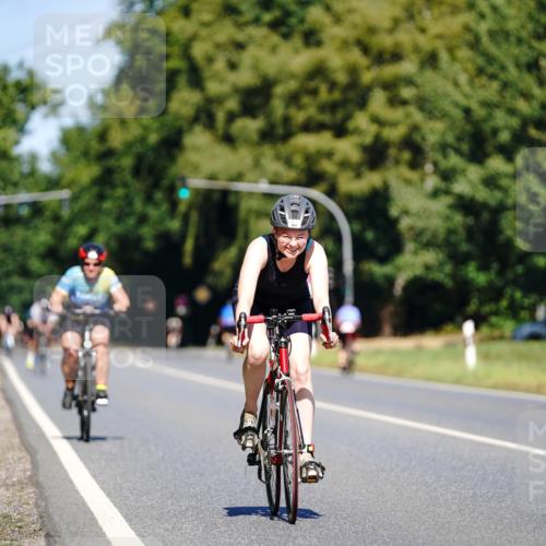 07.09.2025 - 19. Norderstedt Triathlon Michael Burmester http://msf.ph/oto/8837615 07.09.2025 12:55:41 Radfahren 262, 1353 meine-sportfotos.de