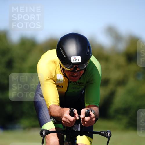 07.09.2025 - 19. Norderstedt Triathlon Michael Burmester http://msf.ph/oto/8837620 07.09.2025 14:19:05 Radfahren 1031 meine-sportfotos.de