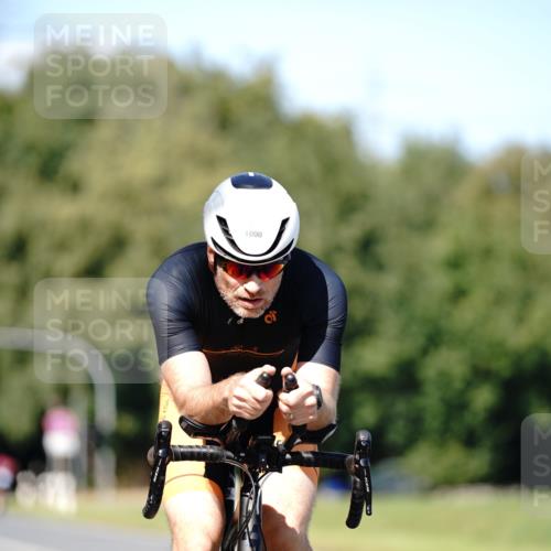 07.09.2025 - 19. Norderstedt Triathlon Michael Burmester http://msf.ph/oto/8837628 07.09.2025 14:19:12 Radfahren 382, 1000 meine-sportfotos.de