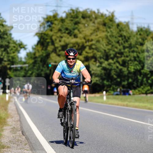 07.09.2025 - 19. Norderstedt Triathlon Michael Burmester http://msf.ph/oto/8837632 07.09.2025 12:55:43 Radfahren 262, 1353 meine-sportfotos.de