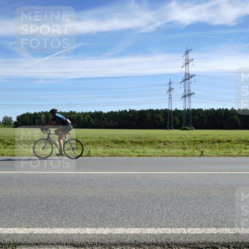 07.09.2025 - 19. Norderstedt Triathlon Michael Burmester http://msf.ph/oto/8837638 07.09.2025 12:03:15 Radfahren 737, 761 meine-sportfotos.de